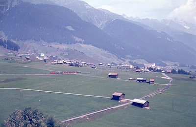 Furka-Oberalp-Bahn, Segnas-Disentis, Personenzug, HGe 4/4, Aufnahme 1974