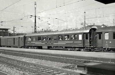 SBB, Zürich, Speisewagen Dr4 10225 der schweren Stahlbauart, Aufnahme 1957