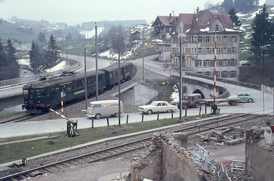 SOB, Biberbrugg, Personenzug mit ABe 4/4 aus Einsiedeln, Aufnahme 1967