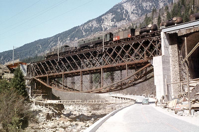 SBB Alte eiserne Polmengo-Brücke, Faido, Be 6/8 III + Be 4/6, 1958