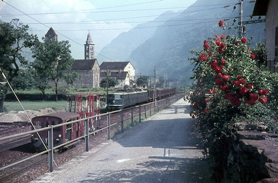 SBB Giornico, 2 Kirchen, Ae 8/14, Fahrleitungs-Dienstzug, 1967